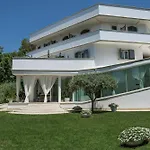Il San Francesco Charming 4* סבאודיה