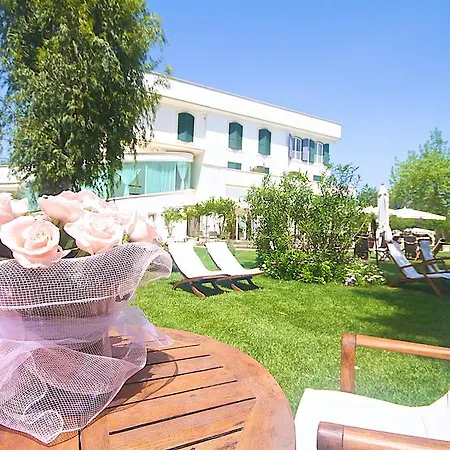 Il San Francesco Charming 4* Sabaudia